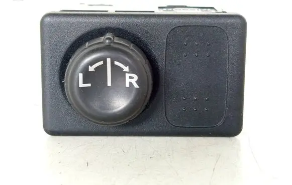 Nissan Primera Wing mirror switch
