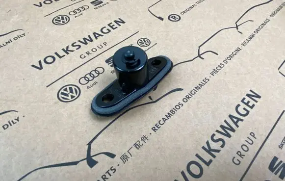 Volkswagen Caddy Glove box set 2K7843185B