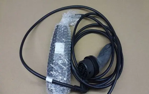 Mercedes-Benz EQC Electric car charging cable A0005836804