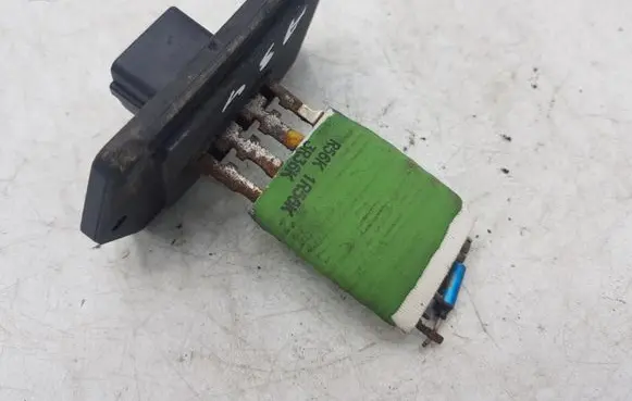 Toyota Corolla Verso AR10 Heater blower motor/fan resistor R56K 1R56K 3R36K