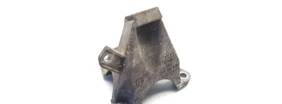 Audi A6 S6 C5 4B Engine mounting bracket 8E0199308J