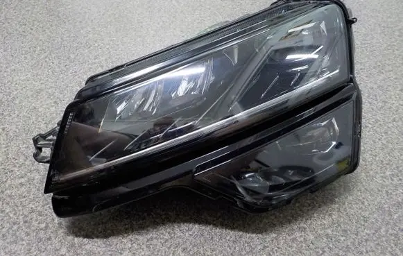 Skoda Karoq Headlight/headlamp
