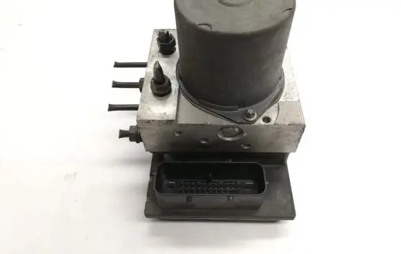 BMW 5 E60 E61 ABS Pump 6775730