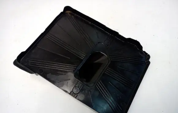 Battery box tray