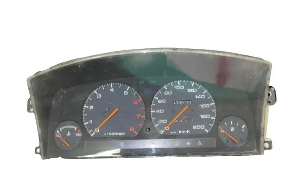 Mazda 626 Speedometer (instrument cluster)
