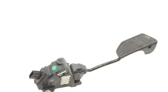 Toyota Avensis T270 Accelerator throttle pedal 7811002150