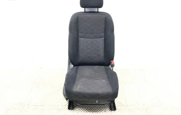 Nissan Qashqai Front passenger seat 