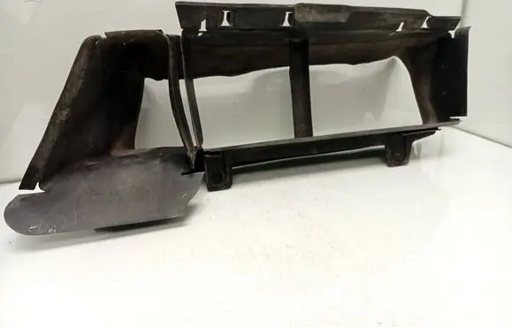 Ford Focus Intercooler air guide/duct channel BM518314C