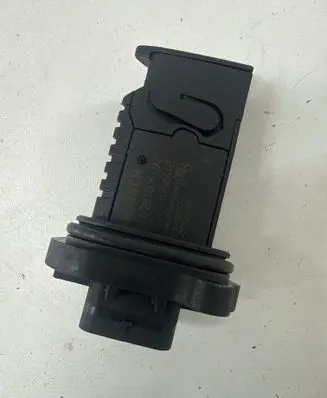 Toyota Avensis T270 Mass air flow meter 0281006092 345786400