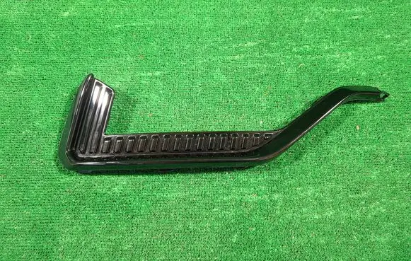 Volvo XC60 Rear bumper trim bar molding 32136213