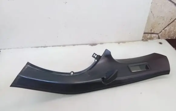 BMW 3 E46 (D)pillar trim (top) 8209014A