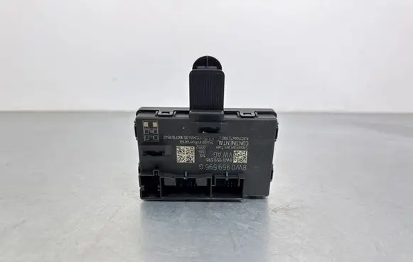 Audi A4 S4 B9 Door control unit/module 8W0959595G