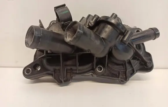 Volkswagen Golf VII Water pump 04E121600AL