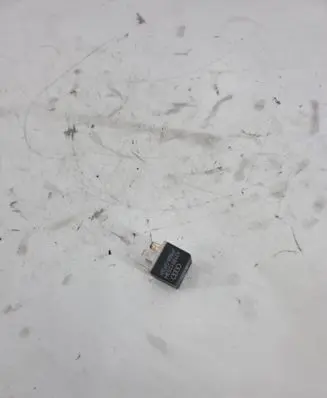Audi A8 S8 D2 4D Other relay 431951253H