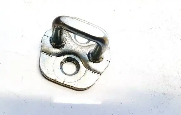 Nissan Leaf I (ZE0) Front door lock loop/hook striker 