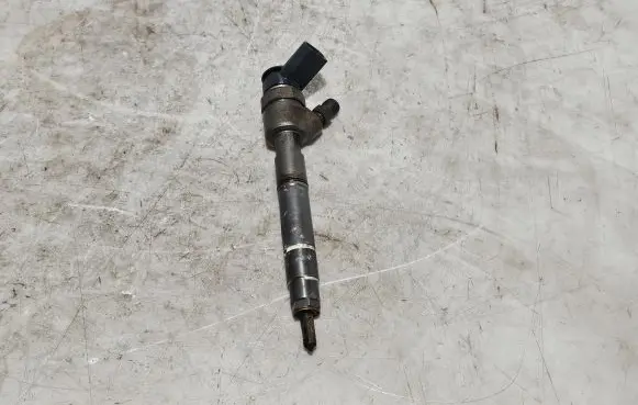 Mercedes-Benz A W169 Fuel injector A6400700787 0445110167