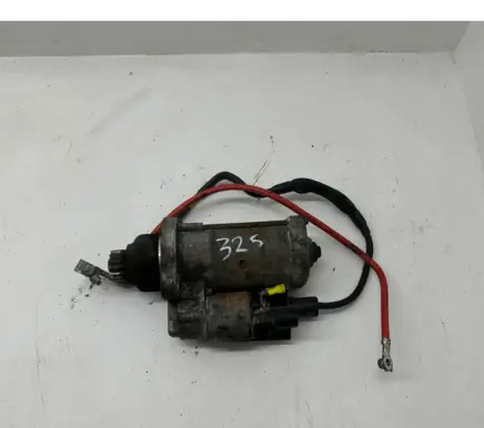 Volkswagen PASSAT B7 Starter motor