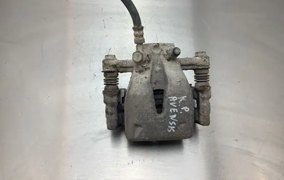 Toyota Avensis T250 Rear brake caliper 
