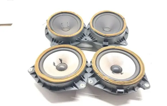 Toyota Avensis T270 Audio system kit 