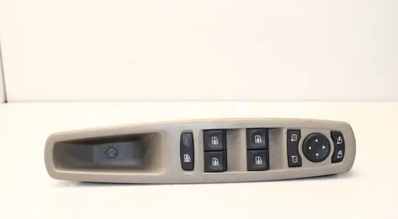 Renault Scenic III - Grand scenic III Window control relay 