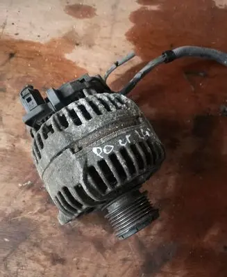 Volkswagen Cross Polo Generator/alternator 045903023A