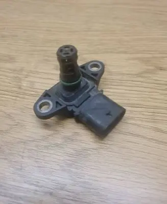 BMW 4 F32 F33 Air pressure sensor 7599042 A2C53358214