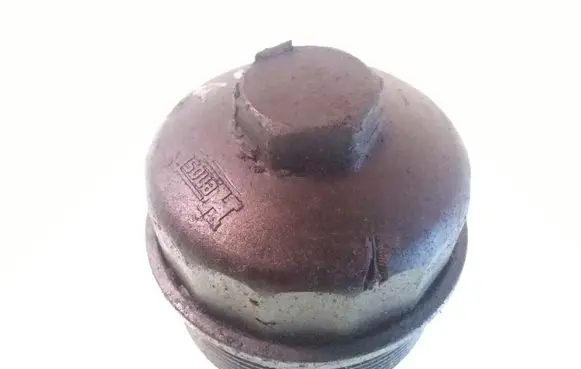 Audi A6 S6 C5 4B Oil filter cover 353102008