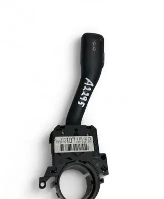 Volkswagen Golf IV Indicator stalk 8L0953513G