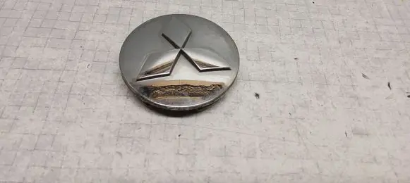 Mitsubishi Outlander Original wheel cap 4252A027