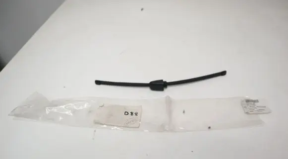 Volkswagen Touareg I Rear wiper blade 7L6955425