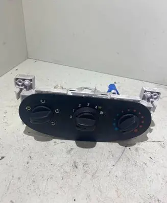 Dacia Sandero Climate control unit N106276R