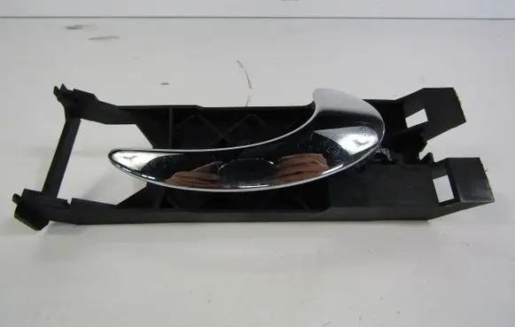 Jaguar XJ X308 Front door interior handle 