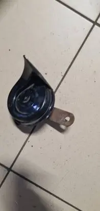 BMW 5 E39 Horn signal 3881157