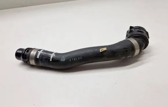 BMW i4 Engine coolant pipe/hose 8475679