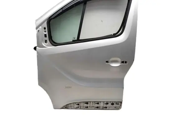 Opel Vivaro Front door