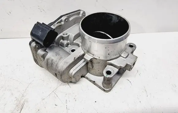 Hyundai Tucson TL Throttle valve 351002F600 351002F610