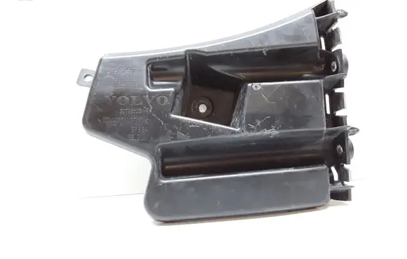 Volvo V60 Front bumper mounting bracket 30796626