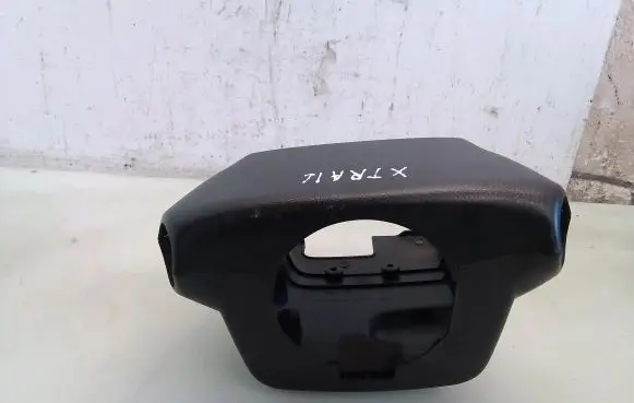 Nissan X-Trail T30 Steering wheel column trim