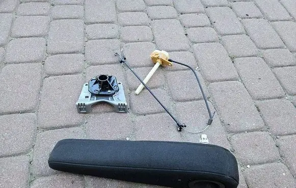 Opel Vivaro Seat adjustment assembly 