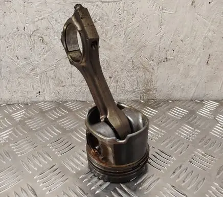 BMW 6 F06 Gran coupe Piston with connecting rod 