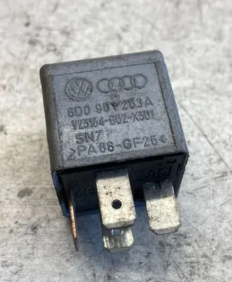 Audi A4 S4 B5 8D Other relay 8d0951253a