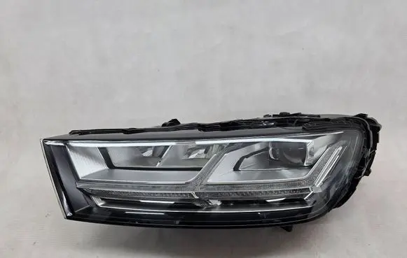 Audi Q7 4M Headlight/headlamp 4M0941033