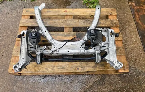 BMW 5 E60 E61 Front axle beam 6759462