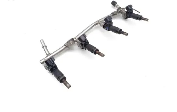Opel Astra J Fuel injectors set 55573667