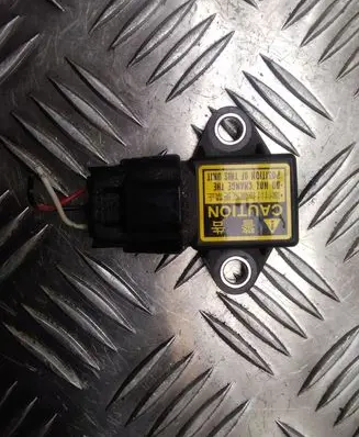 Toyota RAV 4 (XA20) Airbag deployment crash/impact sensor 8944160010