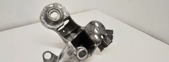 Audi A6 S6 C5 4B Engine mounting bracket 4B0199352B