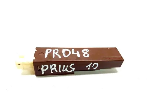 Toyota Prius (XW30) Aerial antenna amplifier