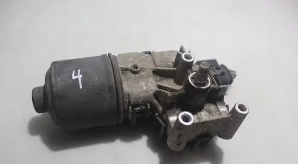 Skoda Fabia Mk1 (6Y) Wiper motor 0390241524