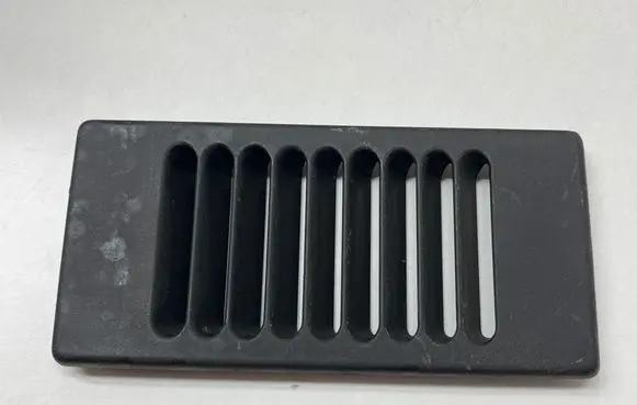 Opel Vivaro Rear air vent grill 788546059R 93450702 SP7660