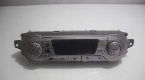 Ford Focus Interior fan control switch 